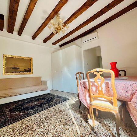 Ca Giovanni - Charmant And Exclusive Apartment Velence Kültér fotó